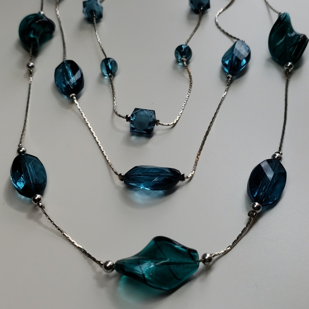 Turquoise necklace and earring set